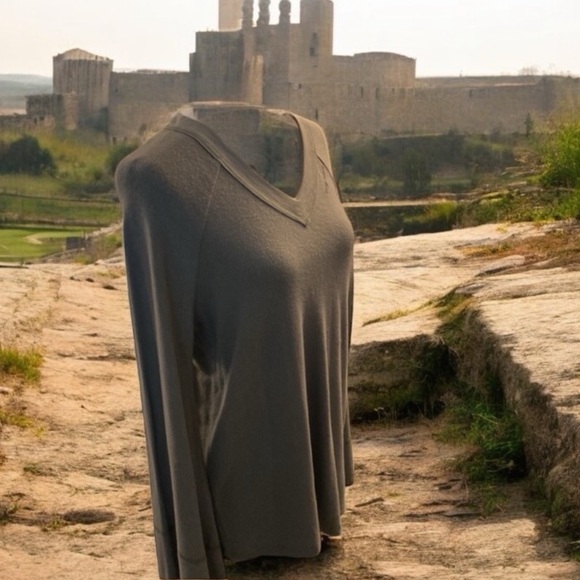 NWOT Ltd.Ed. Lounge to Streetwear~Peace Love World~Soft,Comfy,Lovely~size XS/SM - Picture 1 of 15